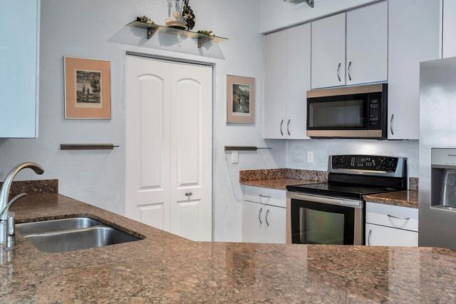 1830 Radius Dr 1412, Hollywood, FL 33020