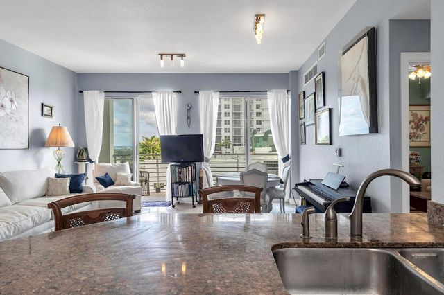 1830 Radius Dr 1412, Hollywood, FL 33020