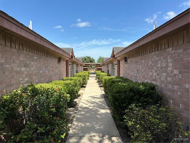 1803 S Kumquat Street, Pharr, TX 78577