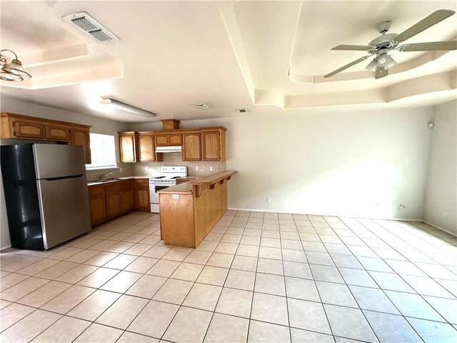 1803 S Kumquat Street, Pharr, TX 78577