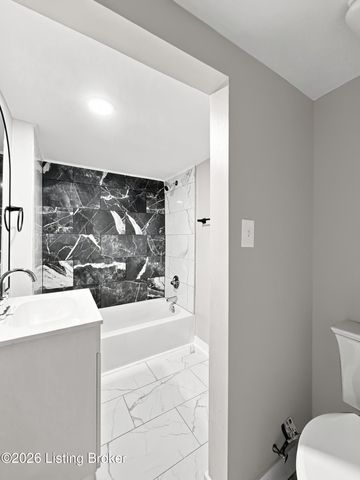 2505 Lower Hunters Trace, Louisville, KY 40216