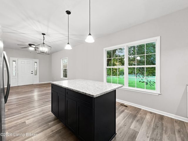 2505 Lower Hunters Trace, Louisville, KY 40216