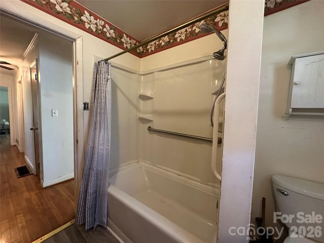 2939 Links Drive, Granite Falls, NC 28630