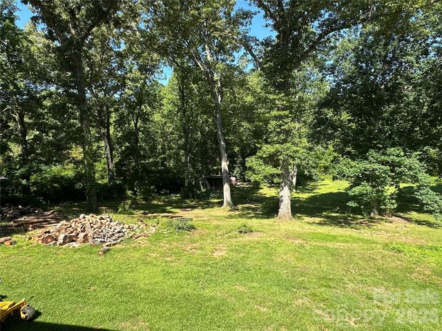 2939 Links Drive, Granite Falls, NC 28630