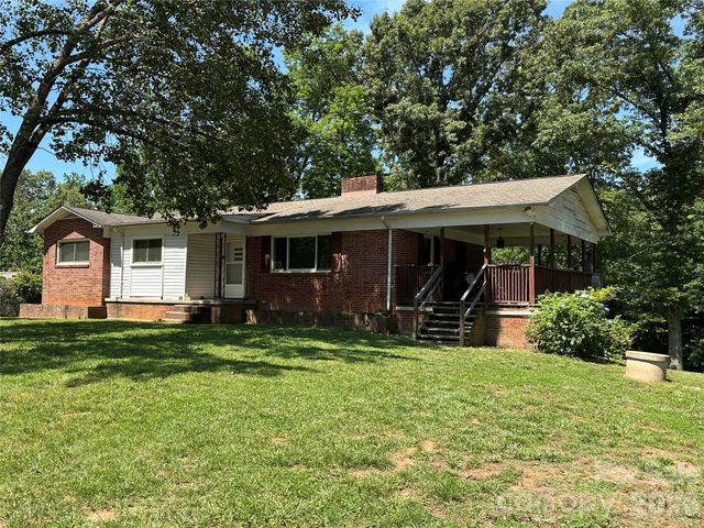 2939 Links Drive, Granite Falls, NC 28630
