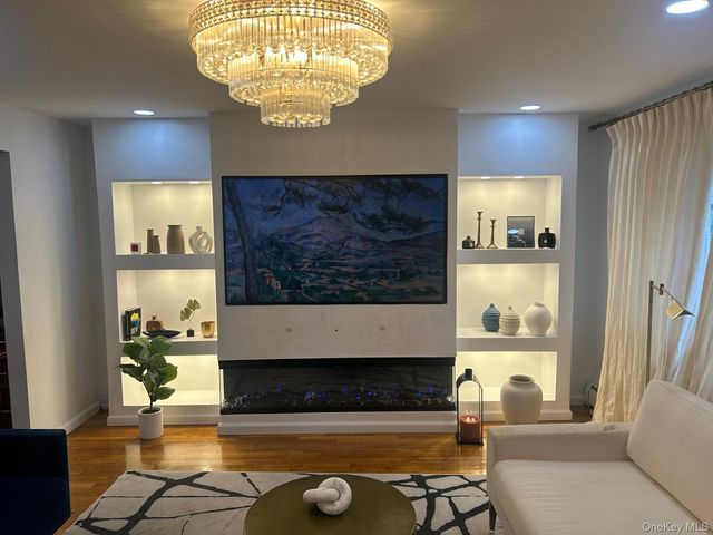 264 Hosmer Avenue, Bronx, NY 10465