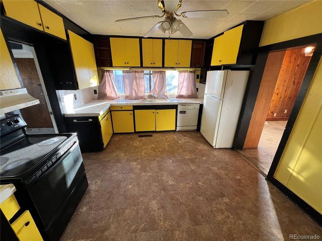 1337 Harding Ave, Canon City, CO 81212