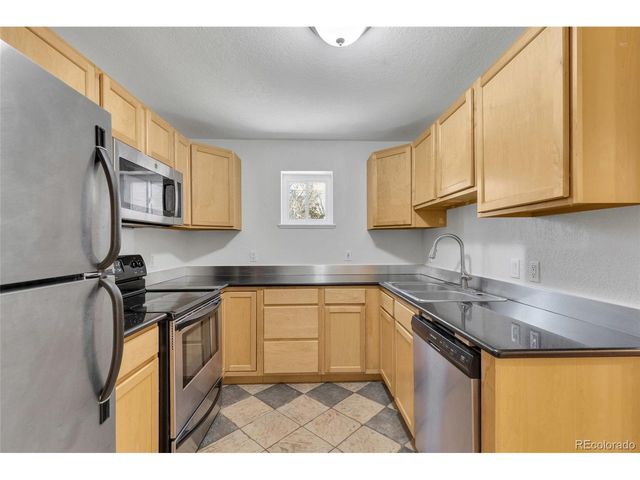 1045 N Clarkson St 207, Denver, CO 80218