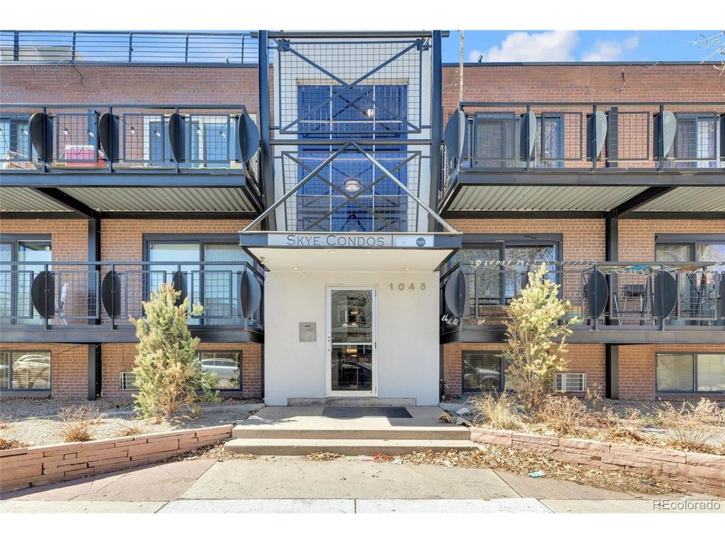 1045 N Clarkson St 207, Denver, CO 80218