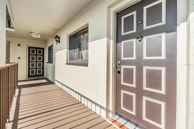 3055 CASA DEL SOL CIRCLE 202, Clearwater, FL 33761