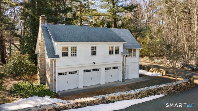 14 Chestnut Hill Road, Stamford, CT 06903