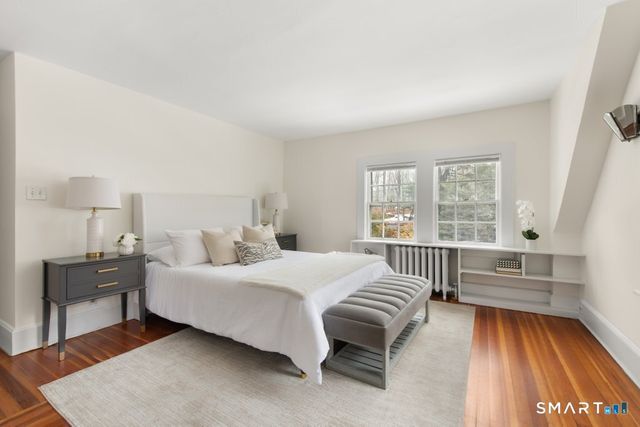 14 Chestnut Hill Road, Stamford, CT 06903