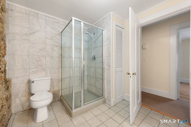 14 Chestnut Hill Road, Stamford, CT 06903