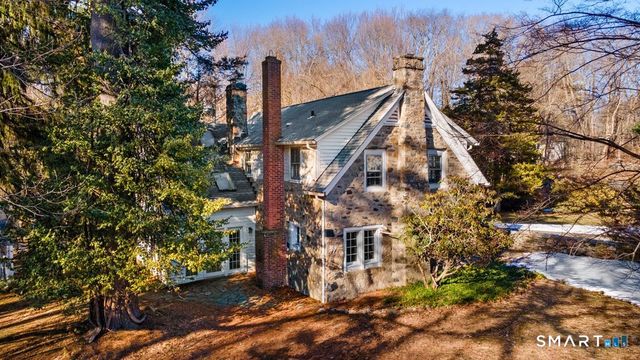 14 Chestnut Hill Road, Stamford, CT 06903
