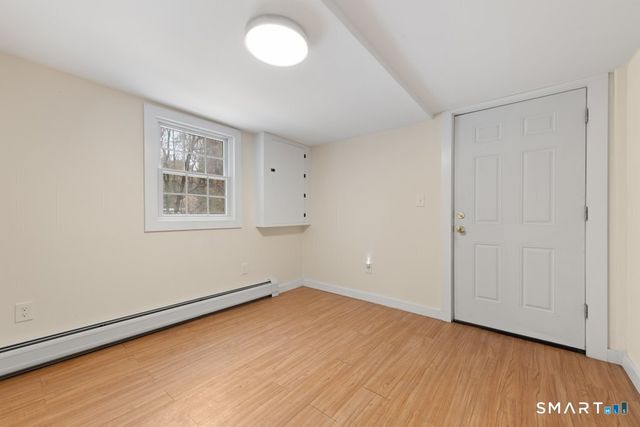 14 Chestnut Hill Road, Stamford, CT 06903