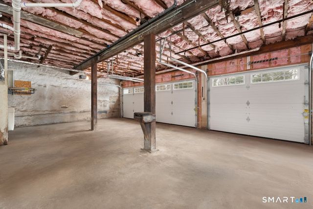 14 Chestnut Hill Road, Stamford, CT 06903