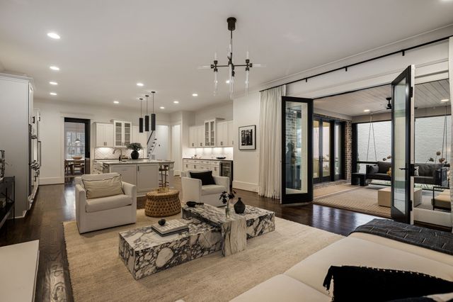 3621 Woodmont Blvd, Nashville, TN 37215