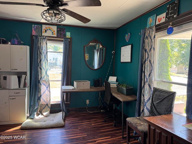 10423 Columbus Street, Middleburg, OH 43336