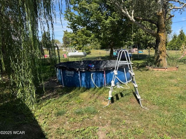 10423 Columbus Street, Middleburg, OH 43336