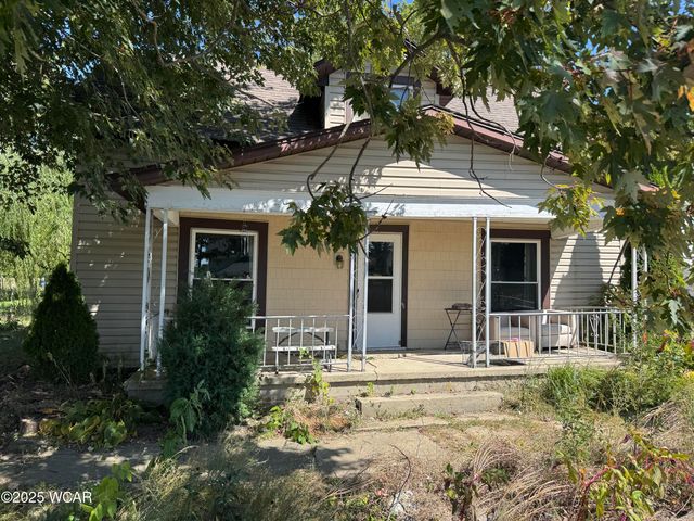 10423 Columbus Street, Middleburg, OH 43336