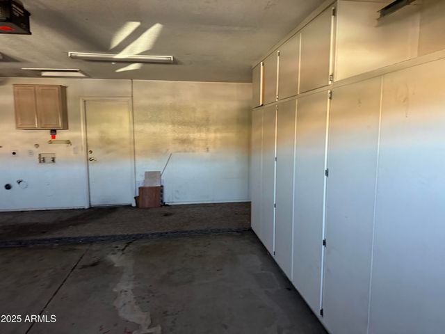 18850 N 89TH Lane, Peoria, AZ 85382