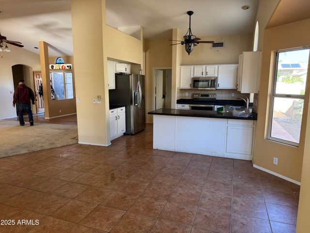 18850 N 89TH Lane, Peoria, AZ 85382