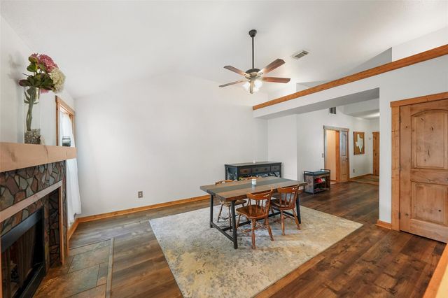 929 N Rivershire Drive, Conroe, TX 77304