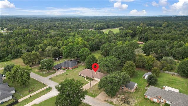 18196 Adele Lane, Whitehouse, TX 75792