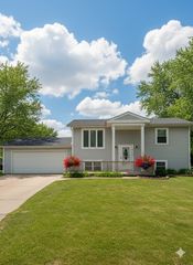 9123 162nd Street, Orland Hills, IL 60487