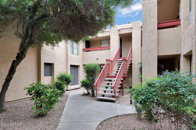 3131 W Cochise Drive Unit 204, Phoenix, AZ 85051