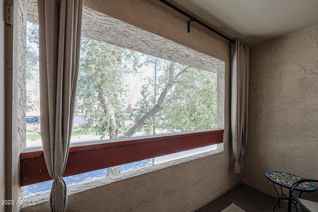 3131 W Cochise Drive Unit 204, Phoenix, AZ 85051