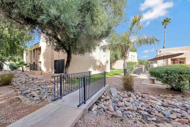 3131 W Cochise Drive Unit 204, Phoenix, AZ 85051