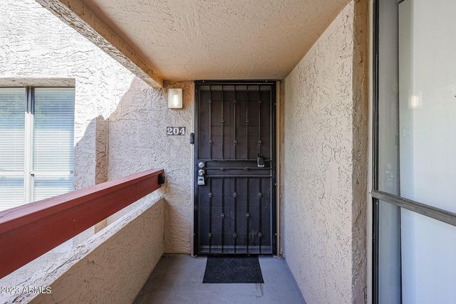 3131 W Cochise Drive Unit 204, Phoenix, AZ 85051