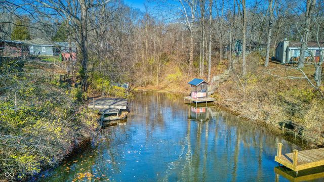 8667 S Nash Drive, Nineveh, IN 46164