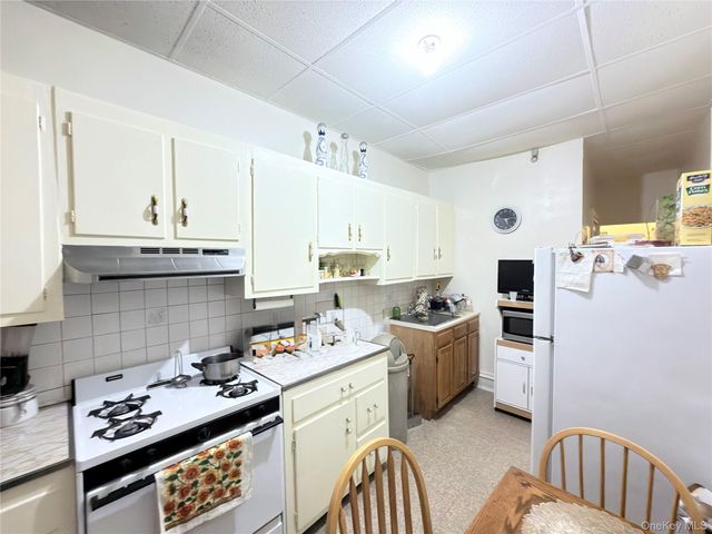 482 Ridgewood Ave, Brooklyn, NY 11208