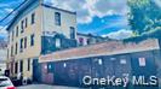 482 Ridgewood Ave, Brooklyn, NY 11208
