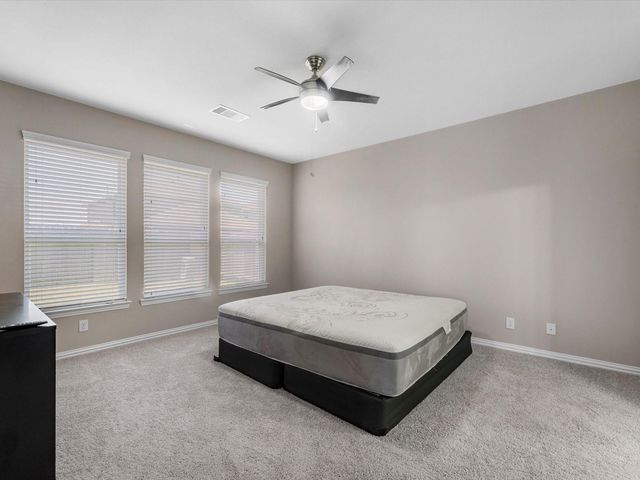 8707 W Crescent Lake Circle, Baytown, TX 77521