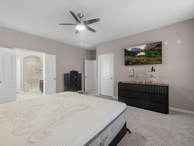 8707 W Crescent Lake Circle, Baytown, TX 77521
