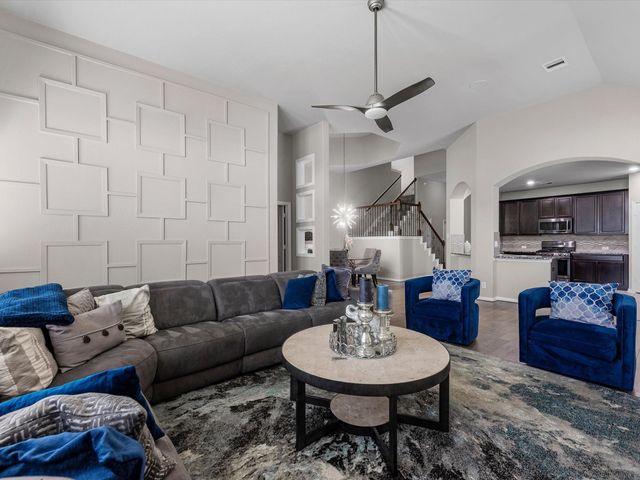 8707 W Crescent Lake Circle, Baytown, TX 77521