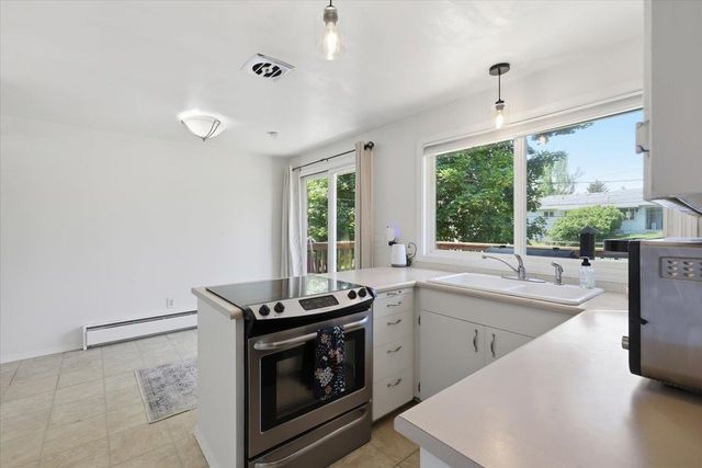 436 N 4th St, Cheney, WA 99004