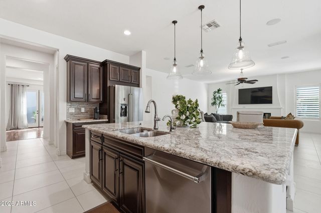 10534 E Sanger Avenue, Mesa, AZ 85212