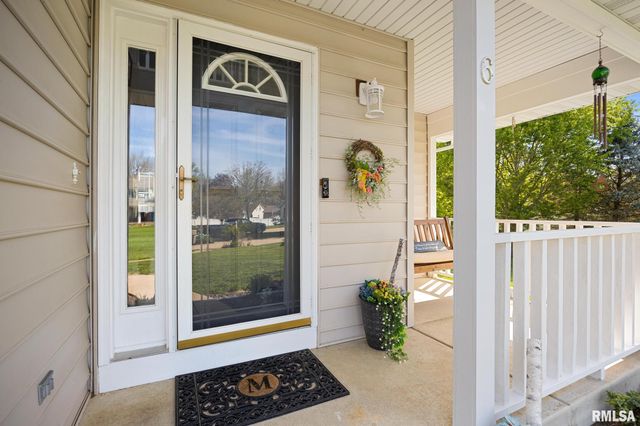 6 BROWNING Court, Washington, IL 61571