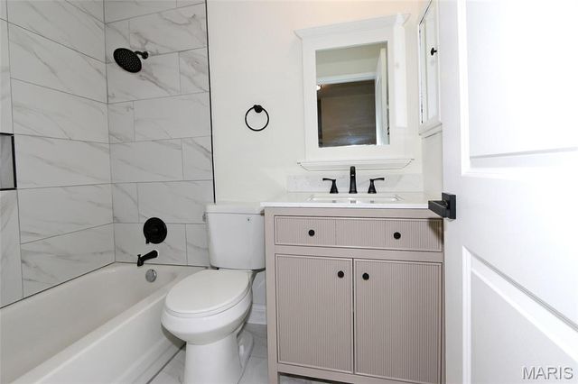 6919 Glenvale Court, Florissant, MO 63033