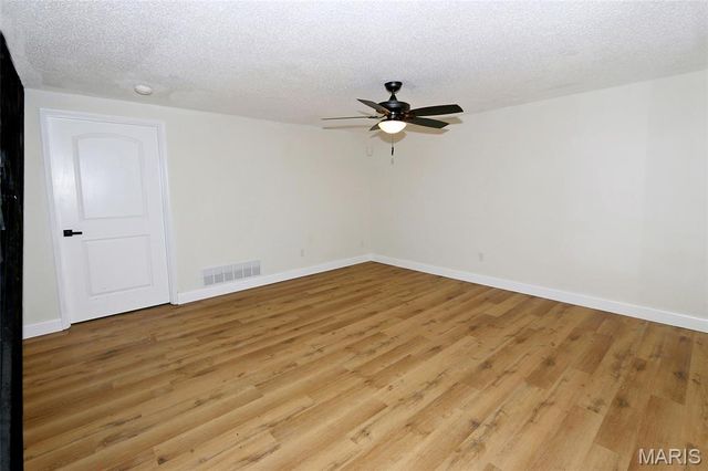 6919 Glenvale Court, Florissant, MO 63033