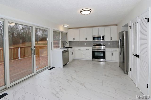 6919 Glenvale Court, Florissant, MO 63033