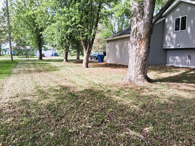 1930 Prospect Drive NE, Saint Cloud, MN 56304