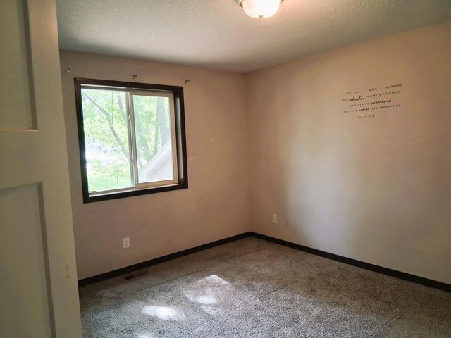 1930 Prospect Drive NE, Saint Cloud, MN 56304