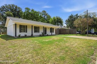 726 Clearmont Drive, Pearl, MS 39208