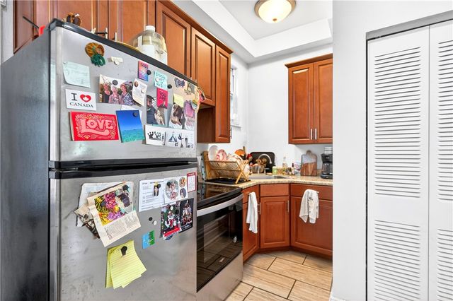 520 S Main St, West End, PA 15220