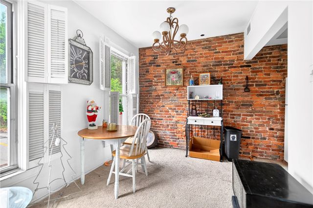 520 S Main St, West End, PA 15220